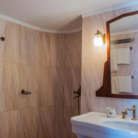 Celestina, Great For Privacy And Seclusion