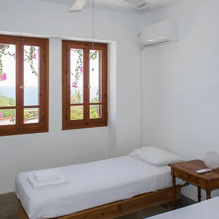 Celestina, Great For Privacy And Seclusion Chrisopigi (Sifnos)