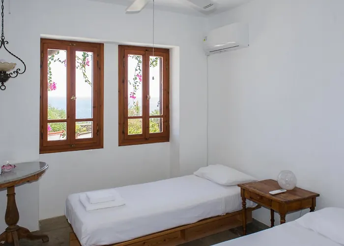 Celestina, Great For Privacy And Seclusion Chrisopigi (Sifnos)